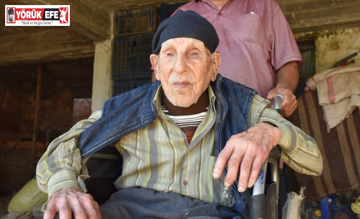 Erdoğan hayranı 104 yaşındaki Mestan dede hayatını kaybetti