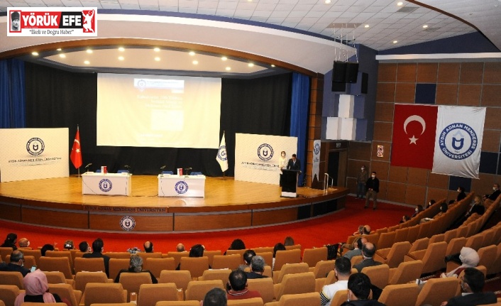 Kabulünün 100. yılında İstiklal Marşı ve Mehmet Akif Ersoy paneli gerçekleşti