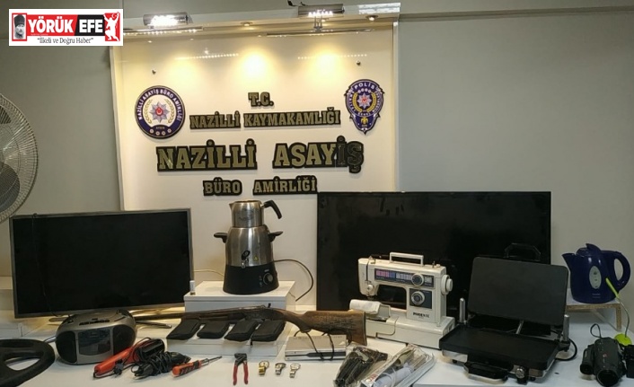 Ne gördüyse çalıp, el arabasına yüklemiş