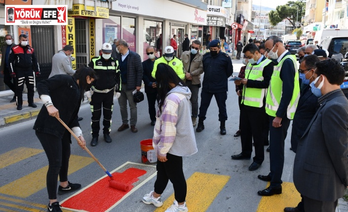 Söke’de ’Yaya Önceliği Kırmızı Çizgimizdir" etkinliği