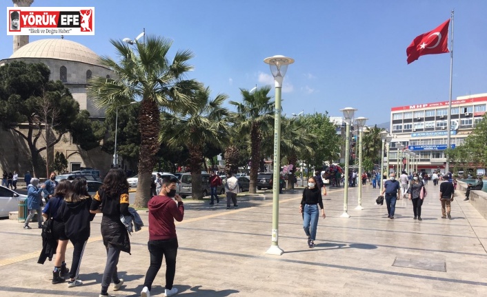 Aydın’da 3 günlük kısıtlamanın ardından sokaklar doldu taştı