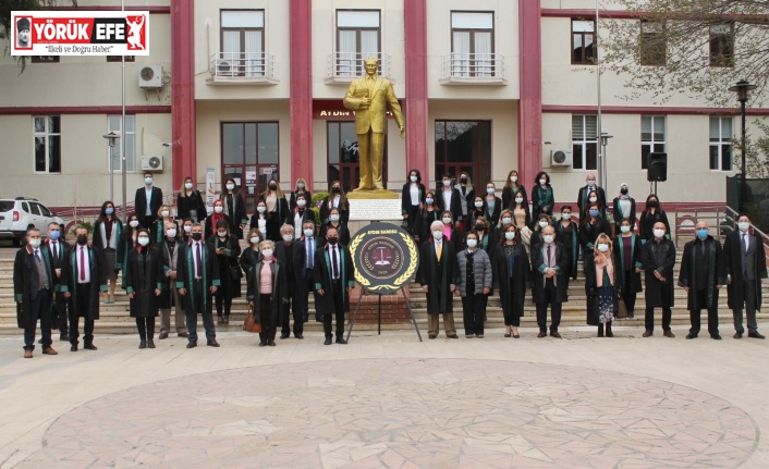 Aydınlı avukatlar, gününü kutladı