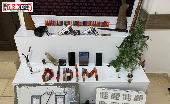 Didim’de şüpheli evde silah ve uyuşturucu madde ele geçirildi