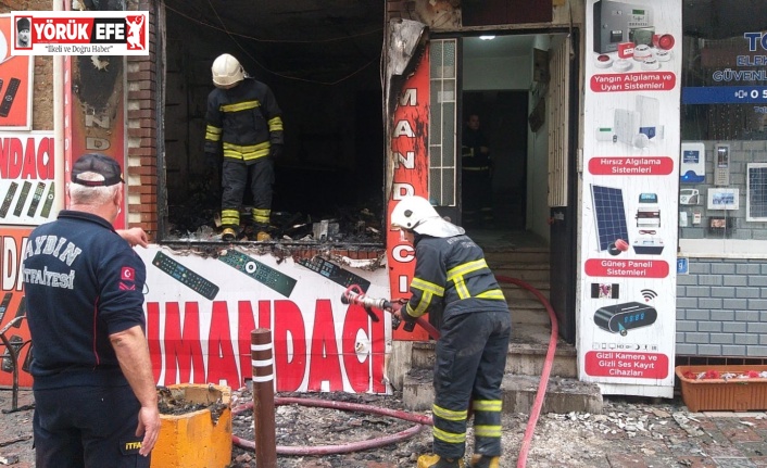 İşyeri yangında küle döndü