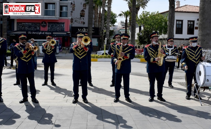Kuşadası’nda 23 Nisan kutlamaları başladı