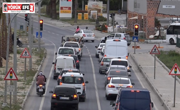 Kuşadası’nda trafik kilitlendi