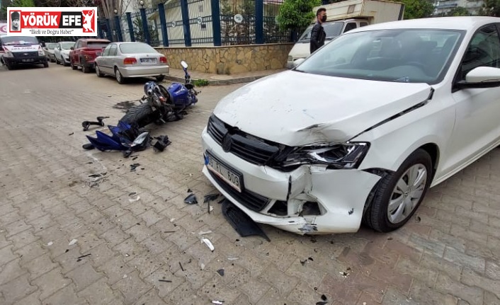 Otomobil ile motosiklet çarpıştı: 1 yaralı