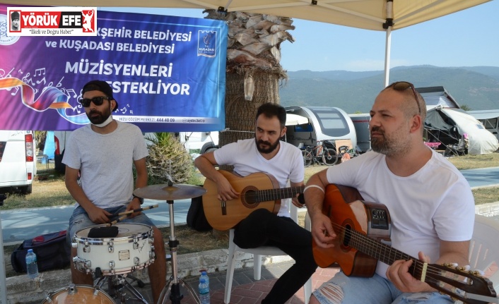 Aydın Büyükşehir ve Kuşadası Belediyesi müzisyenlere desteğini sürdürüyor