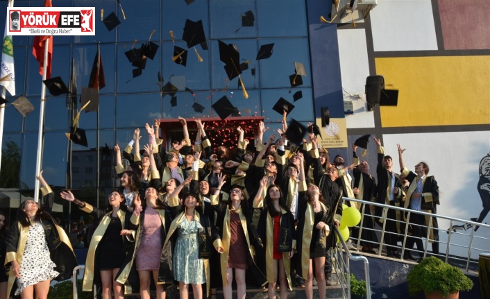 Başak Koleji öğrencileri mezuniyet töreninde buluştu