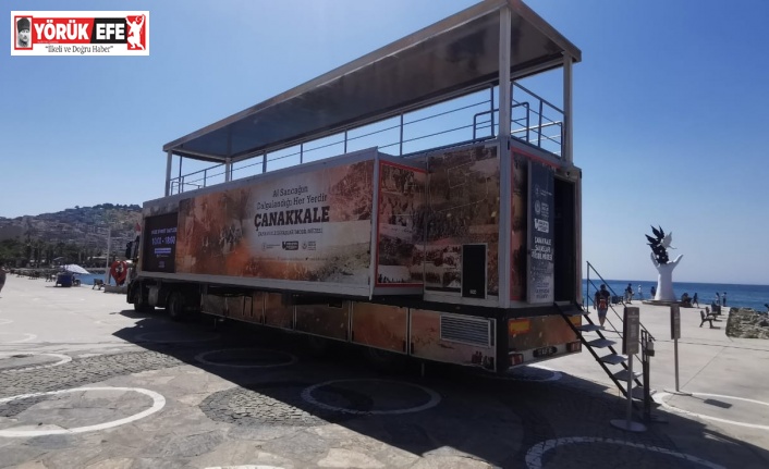 ’Çanakkale Mobil Müze Tırı’ Kuşadası’nda ziyarete açıldı
