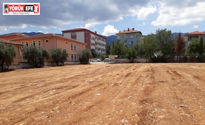 Karacasu’da geçici otopark alanı çalışmaları tamamlandı