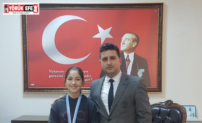 Köşklü Zeynep Türkiye birincisi oldu