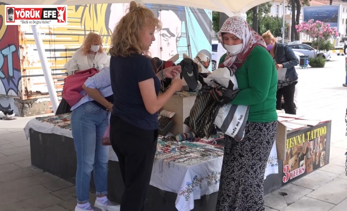 Kuşadası’nda El Emeği Pazarı yoğun ilgi görüyor