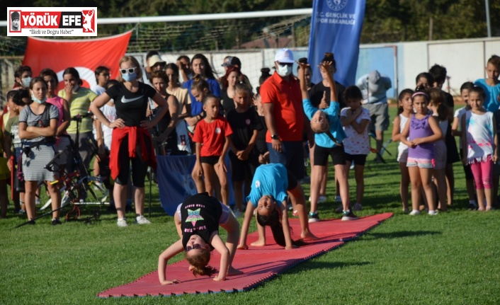 Didim’de Yaz spor okulları resmi açılışı törenle yapıldı