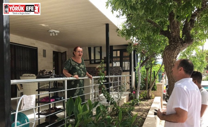 Kuşadası Belediyesi vatandaşların sorunlarını dinliyor