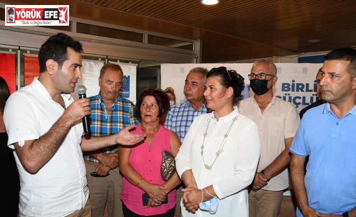 Kuşadası’nda esnaflar atık su ile ilgili yapılan bazı haberlere tepki gösterdi