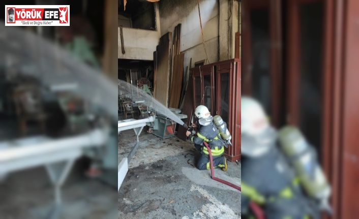 Marangoz atölyesindeki yangını itfaiye büyümeden söndürdü