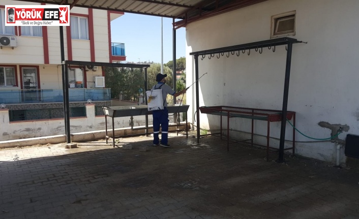 Nazilli’de kurban kesim alanları dezenfekte edildi