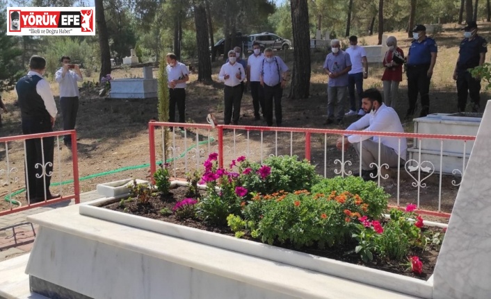 Şehit Emrah Ceylan mezarı başında anıldı