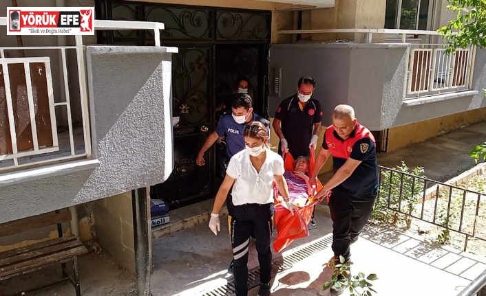 Yaşlı kadının imdadına itfaiye yetişti