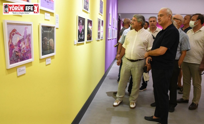 Eski Bakan Sağlar’dan ’Ada Modern Sanat Galerisi’ne tam not
