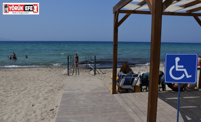 Kuşadası plajlarında engelli rampalarının sayısı giderek artıyor