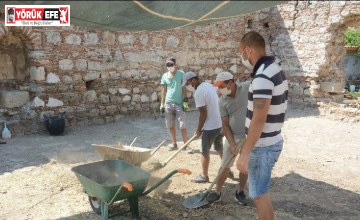 Tarihi camii gün yüzüne çıkarılıyor