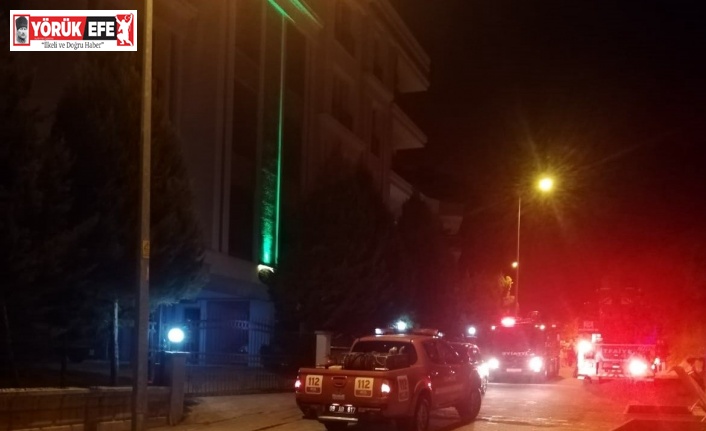 Bilgisayar kasasından çıkan yangın panikletti