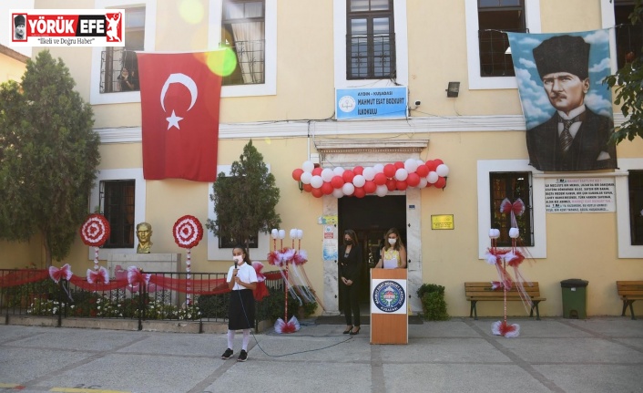 Kuşadası’nda İlköğretim Haftası kutlandı