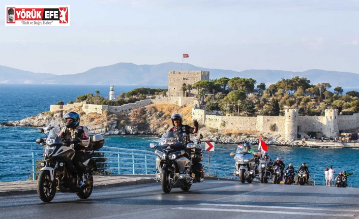 Kuşadası’nda motosiklet korteji düzenlendi