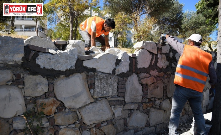 Kuşadası’nda yeşil alan çalışmalarına hız verildi