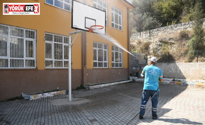 Kuşadası’ndaki okullar her hafta dezenfekte ediliyor