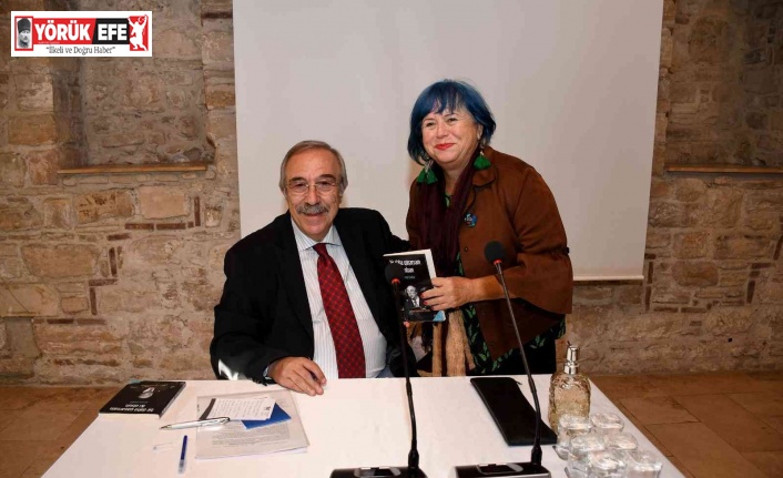 Altın Güvercin’in Duayen İsmi Tüker, Kuşadası halkı ile buluştu