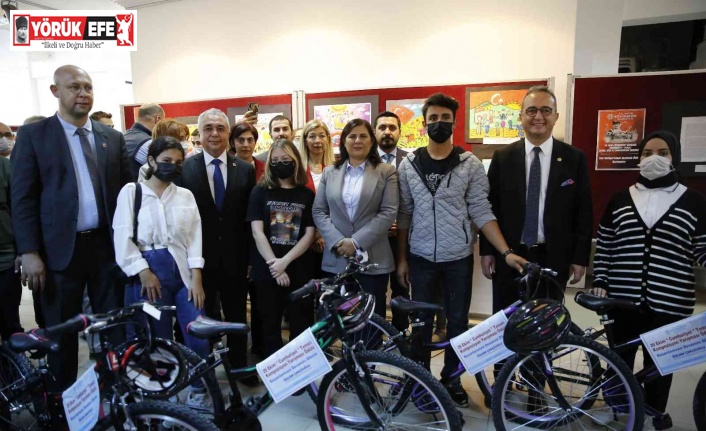 Aydın Büyükşehir Belediyesi dereceye giren öğrencileri ödüllendirdi