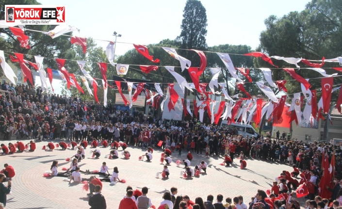 Kuyucak’ta ’29 Ekim Cumhuriyet Bayramı’ coşkuyla kutlandı