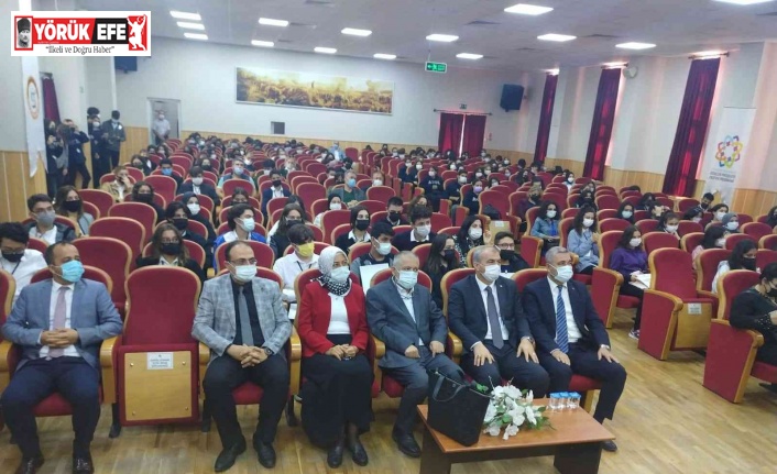 Liseli öğrenciler kültür ve değerlerin yozlaşmasına savaş açtı