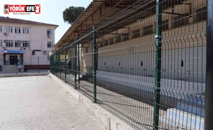 Nazilli Belediyesi’nin okullara desteği sürüyor