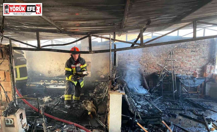 Nazilli’deki çatı yangını korkuttu
