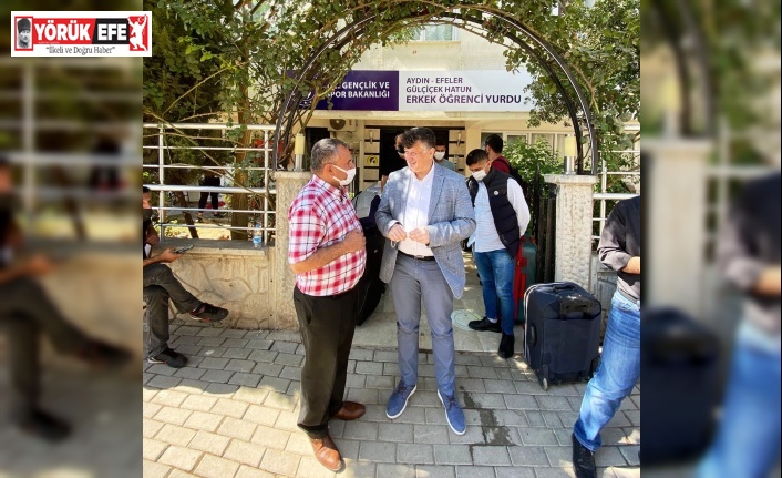 Spor İl Müdürü Fillikçioğlu, yurtlara gelen öğrencileri karşıladı