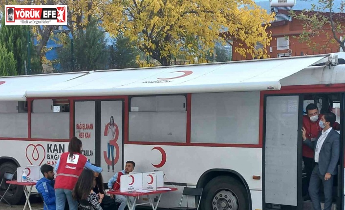 ADÜ Karacasu MYO Öğrencileri, kan ve organ bağışı kampanyası düzenledi