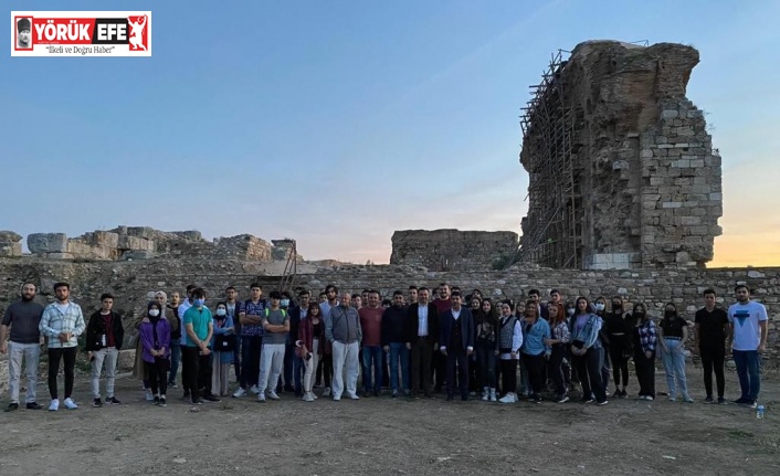 ADÜ Rektörü Aldemir, antik kent gezisine katıldı