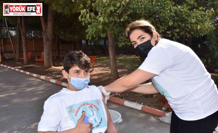 Aşılama çalışmalarında Sağlık Müdürlüğü ile Milli Eğitim Müdürlüğü işbirliğine gitti