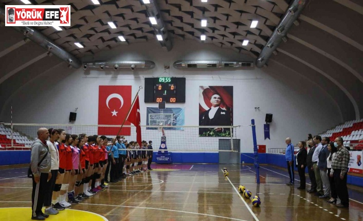 Aydın’da okul sporları voleybol müsabakaları ile başladı