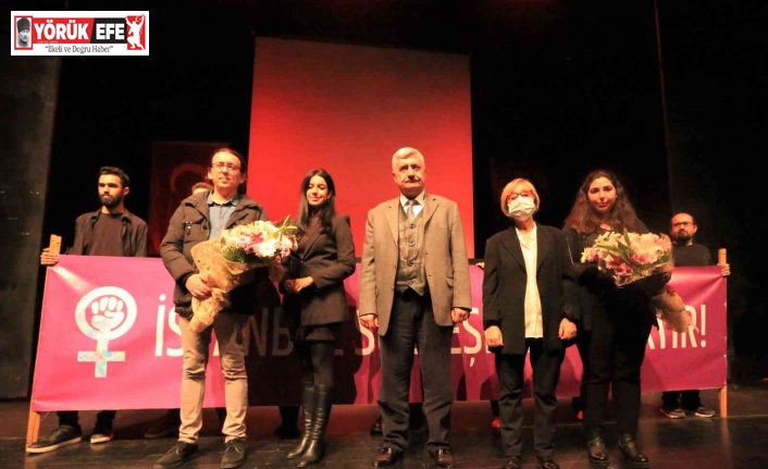 “Biz kadınlar” oyunu kadınlar için sahne aldı