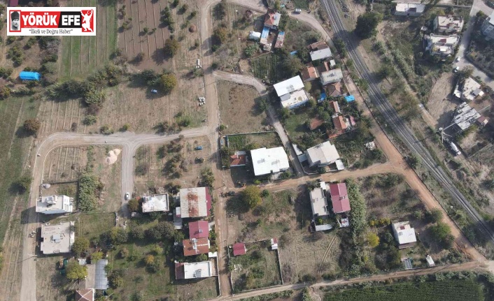 Efeler Belediyesi Umurlu’da yol yenileme çalışmalarını sürdürüyor