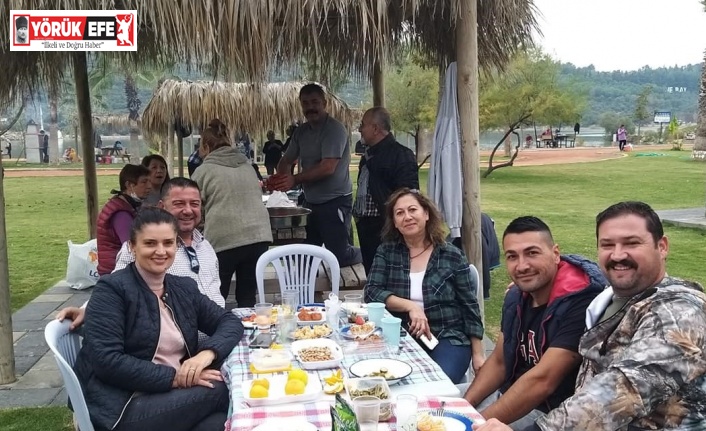 Gerçek Kuşadalılar Grubu, Ada Göl’de bir araya geldi.