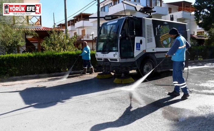 Karaova Mahallesi’nde temizlik çalışması gerçekleştirildi