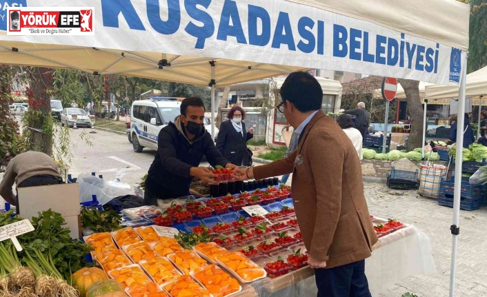 Kuşadası Belediye Başkan vekili Tibet Özer Yöresel Ve İyi Tarım Ürünleri Sokağı’nda incelemelerde bulundu