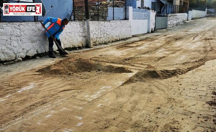 Kuşadası Belediyesi hizmetlerine devam ediyor