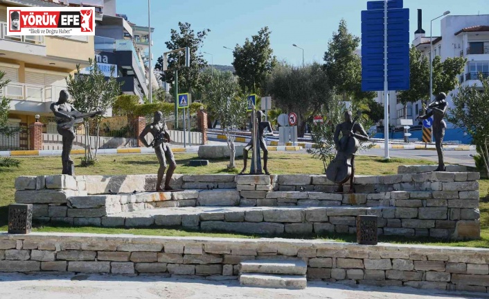 Kuşadası’nda müzisyen parkının yapımı tamamlandı